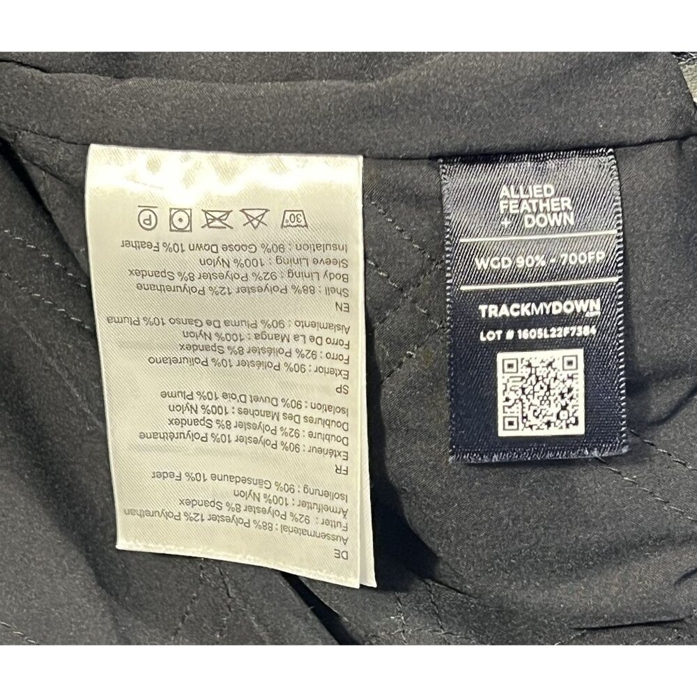 Perfect Moment Supernova Duvet Down Ski Jacket in Black - Picture 8 of 8
